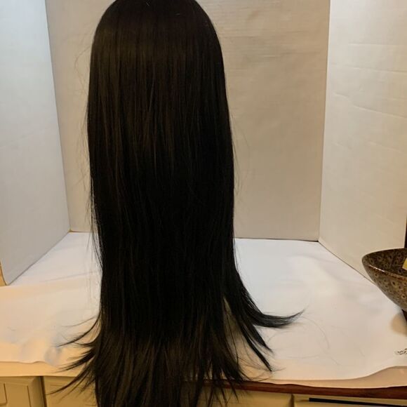 Long black wig. See all photos for desc. - Picture 3 of 9